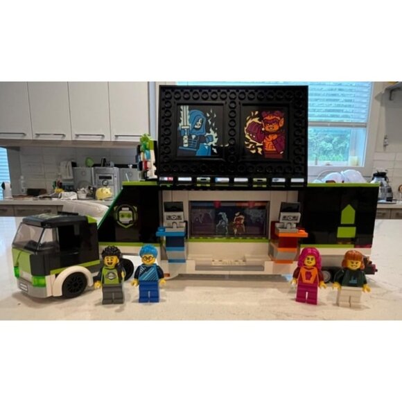 New City Gaming Tournament Truck, Gamer Gifts for Girls, Boys, and Kids,